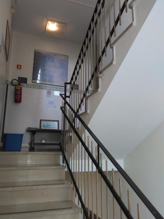 Hotel Parini Cesano Boscone Exterior foto